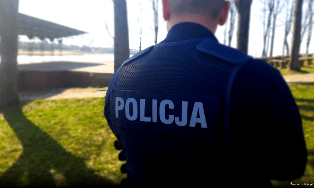 Policjanci w Jarosławiu pełnią służbę mimo zagrożeń